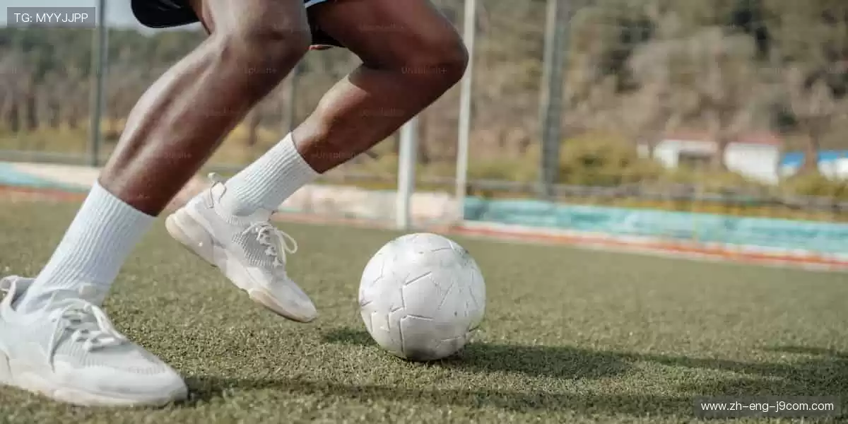 👟潮流单品，让运动成为时尚符号！